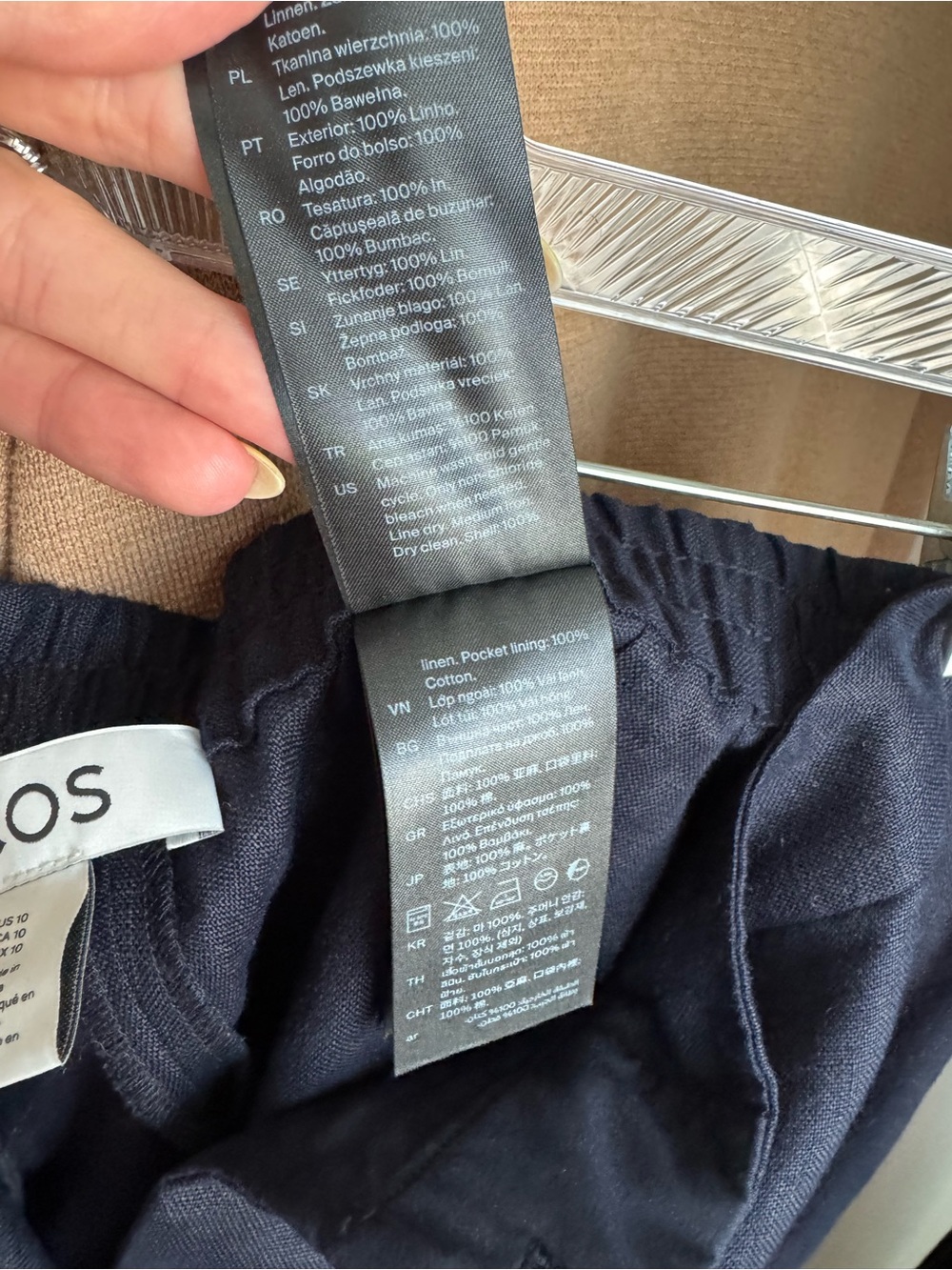 COS Tailored Elasticated Linen Bermuda Shorts in navy blue - Picture 3 of 8